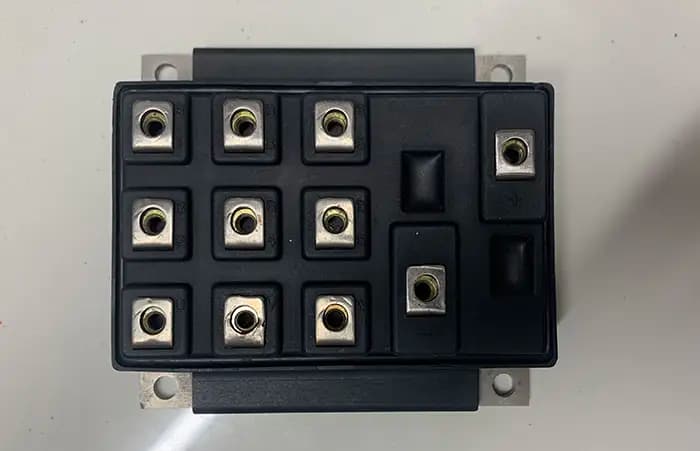 IGBT - نو -6DI50A-060