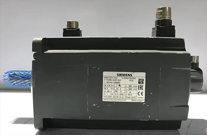 سروو موتور زیمنس 1FL6062-1AC61-0LB1 توان 1 ترمزدار