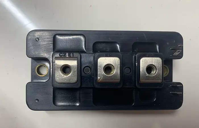 IGBT - نو -CM100DY-24H