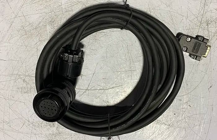 E050-DB15F0H15-16 - ENCODER CABLE
