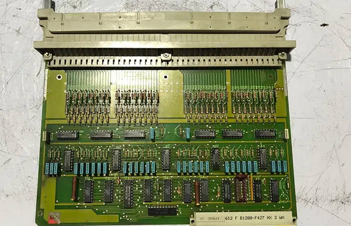 PLC - 6ES5420-3BA11 - کارکرده