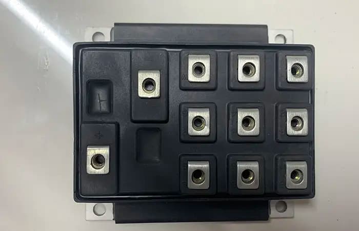IGBT - نو -6DI50C-060